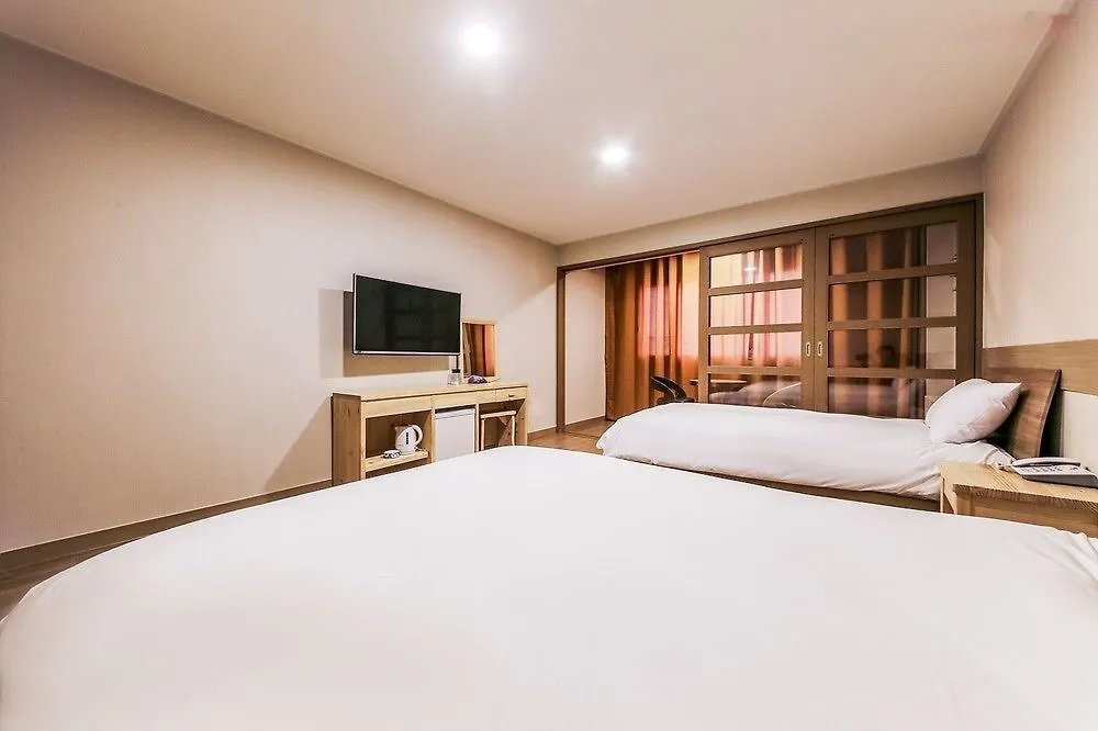 Huesik Hotel Sydney Jeju